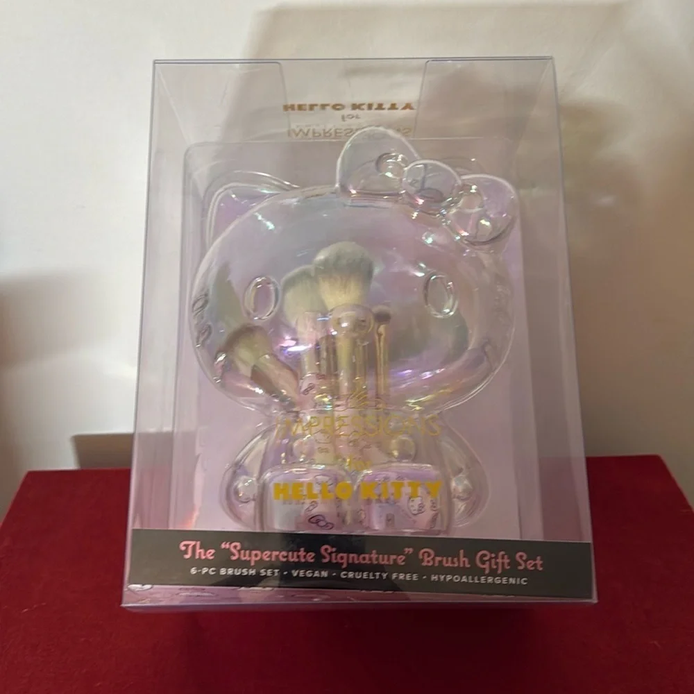Hello Kitty x Impression‎ Supercute Signature 6-PC Brush Gift Set | NWT